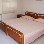 شقة Ronzi *