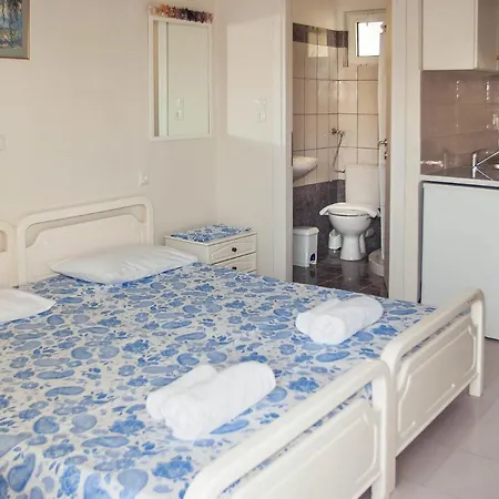 Ronzi Lägenhet Kamena Vourla