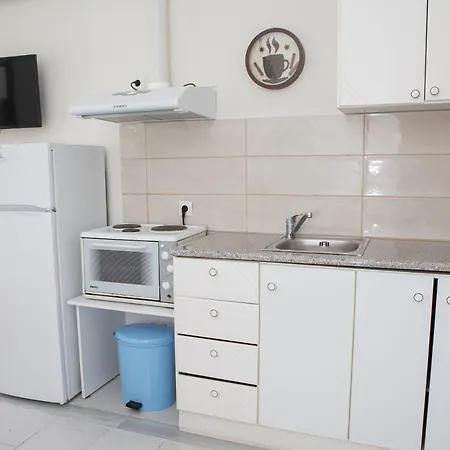 Lägenhet Ronzi Kamena Vourla